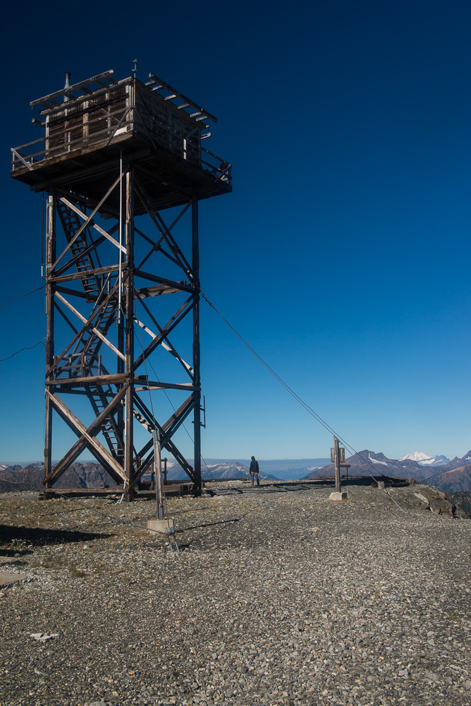 Slate Peak lookout, and Mt. Baker in the background.